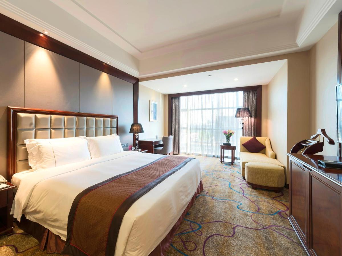 Shenzhen Baohengda International Hotel Esterno foto